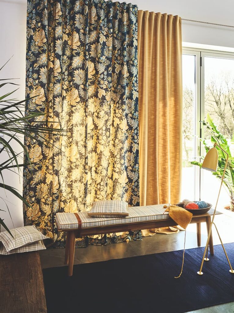 gallery-jab-anstoetz-fabrics-romantic-flowers-01